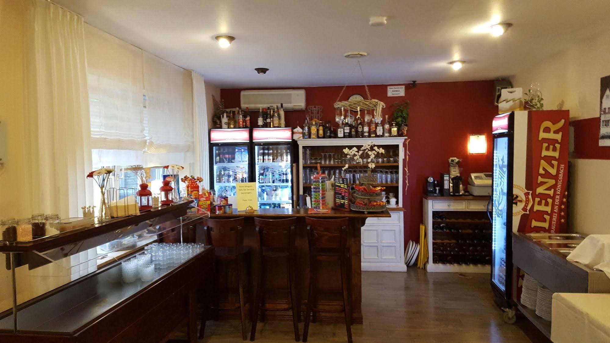 波尔格舒神酒店 博帕德 外观 照片